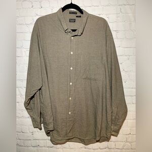 BUGLE BOY COMPANY size XL tan & black